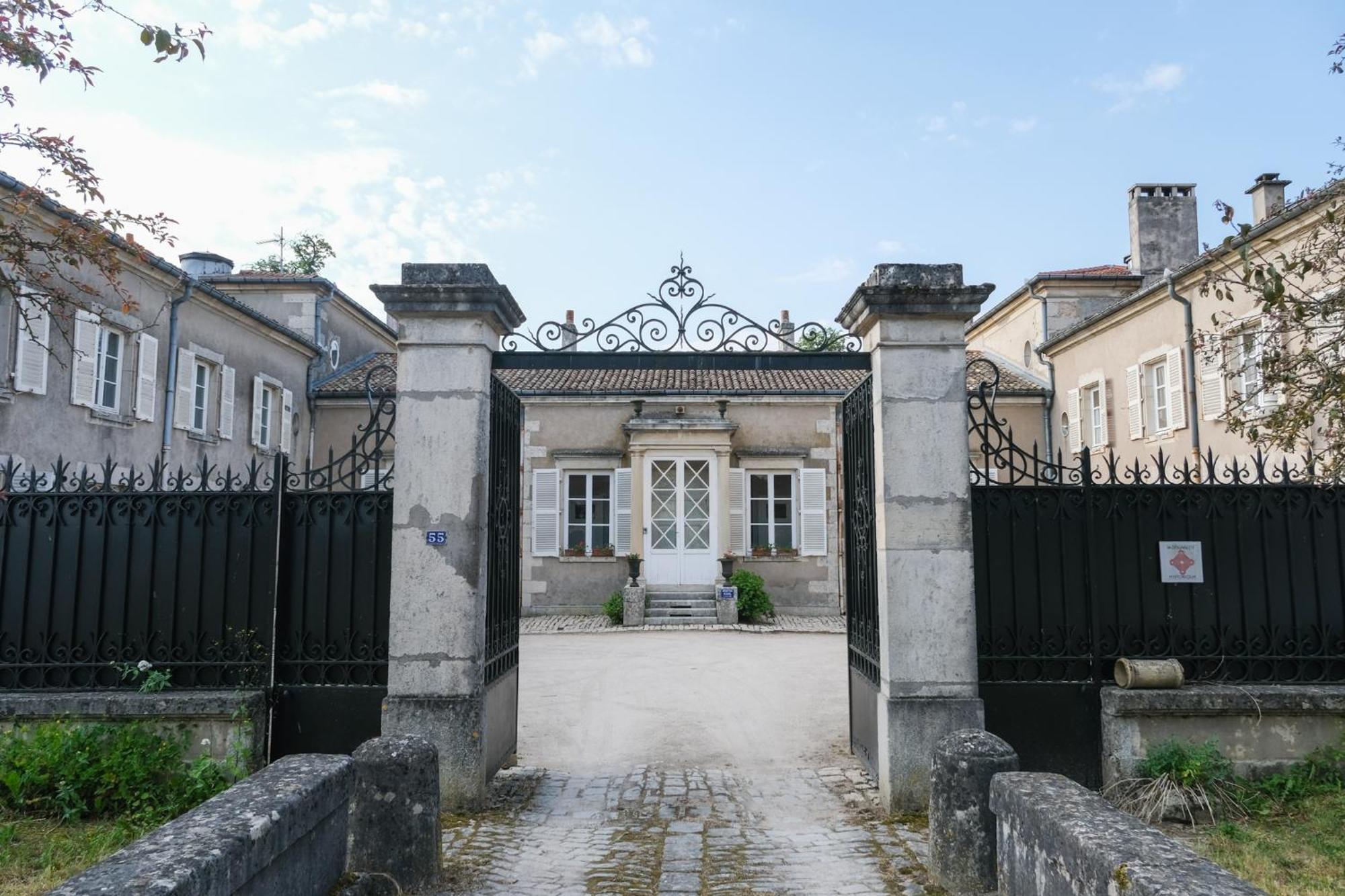 Chateau De Choloy Bagian luar foto