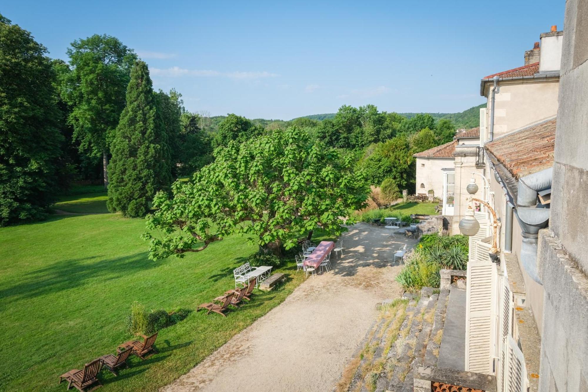 Chateau De Choloy Bagian luar foto